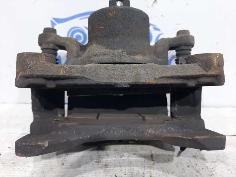 Суппорт передний правый Nissan Juke F15 1.6 turbo Суппорт передний правый Nissan Juke F15 1.6 turbo