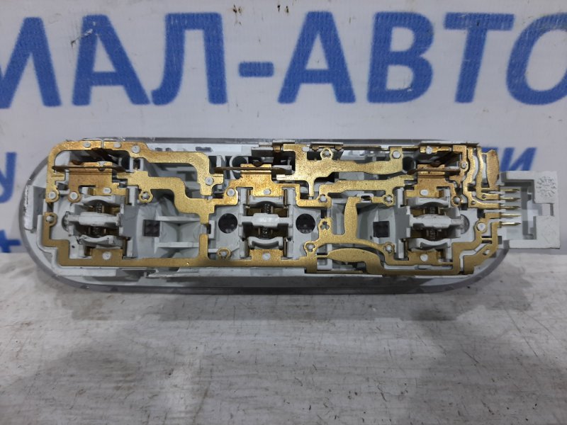 Плафон передний Juke 2010-2019 F15 1.6 turbo