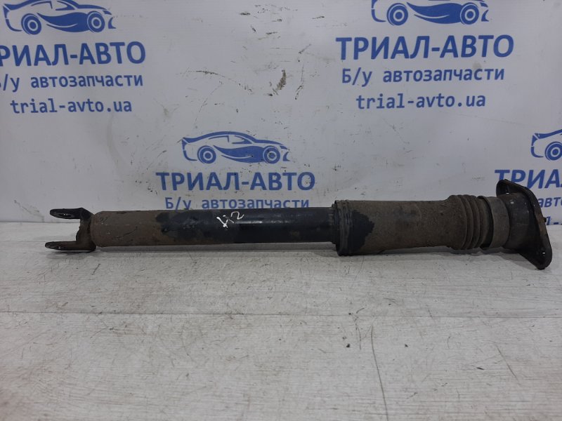 Амортизатор задний Hyundai IX35 2010-2017 LM 2.0 diesel 553112Y000 Б/У