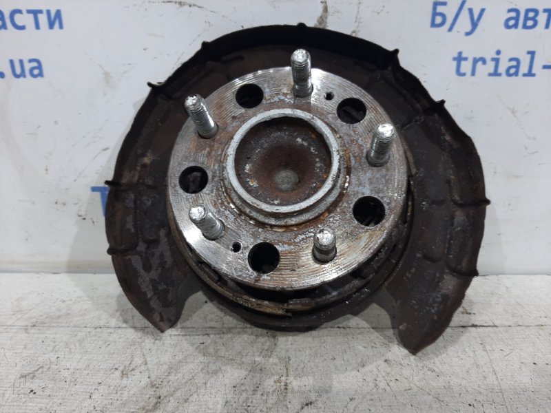Ступица задняя Hyundai IX35 2010-2017 LM 2.0 diesel 527303S200 Б/У