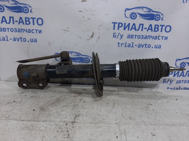 Амортизатор передний правый Hyundai IX35 2010-2017 LM 2.0 diesel 546612Y000 Б/У
