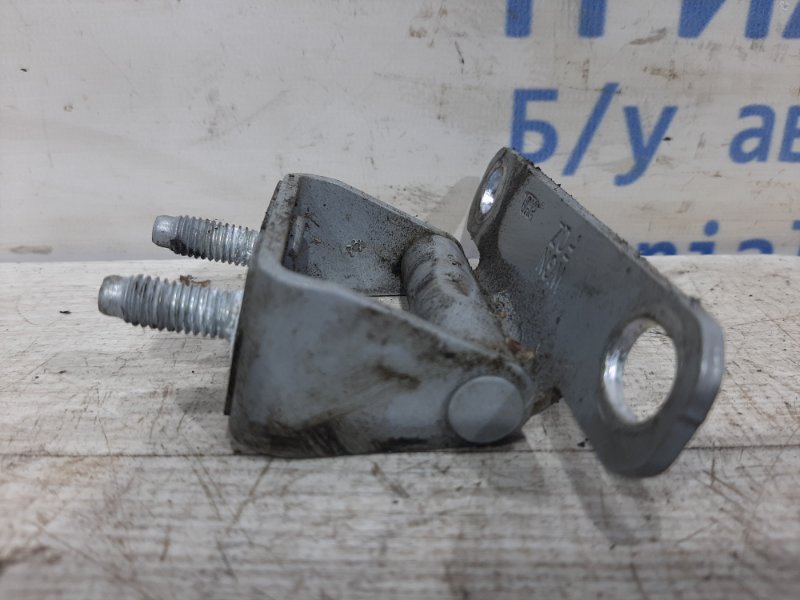 Петля крышки багажника Hyundai IX35 LM 2.0 diesel