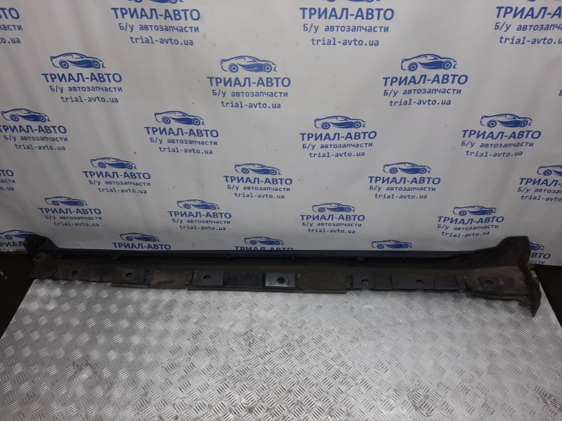 Накладка порога внешняя правая правая Avensis 2009-2018 T27 1.8 бензин