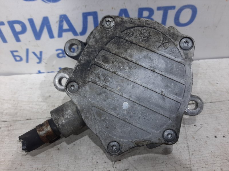 Насос вакуумный Avensis 2009-2018 T27 1.8 бензин Насос вакуумный Avensis 2009-2018 T27 1.8 бензин
