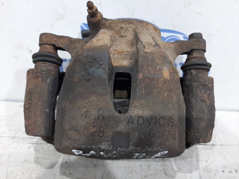 Суппорт передний правый Toyota RAV 4 2005-2012 A30 2.0 бензин 4773042090 Б/У