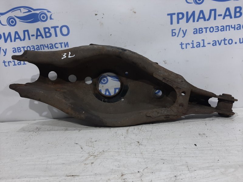 Рычаг задней подвески нижний поперечный (под пружину) левый Avensis 2009-2018 T27 1.8 бензин