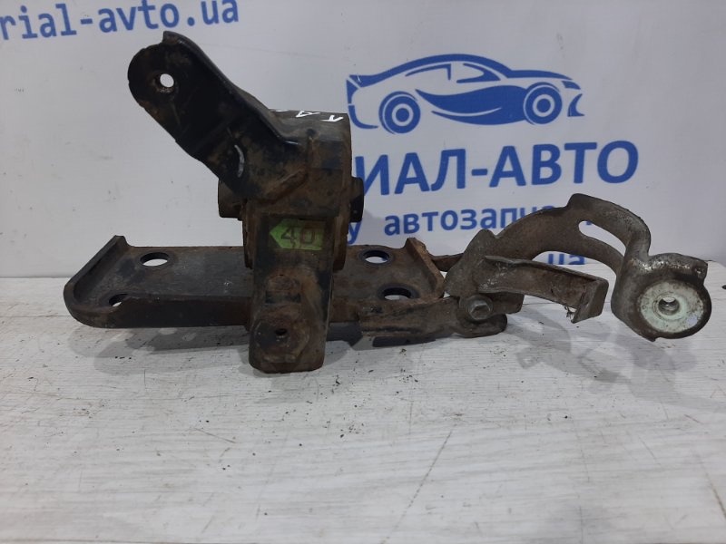 Подушка ДВС левая Toyota RAV 4 A30 2.0 бензин