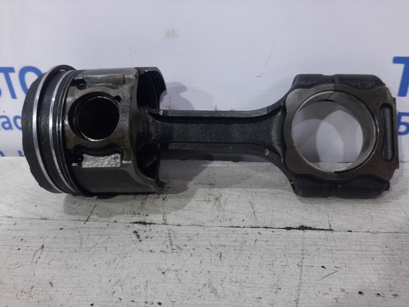 Поршень с шатуном SsangYong Rexton 2001-2007 Y200 2.7 D27DT 6650300120 Б/У