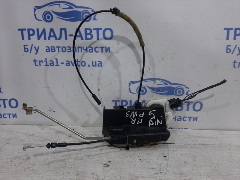 Замок двери передний правый Mitsubishi Pajero Wagon 1999-2006 3 3.2 дизель MR573708 Б/У