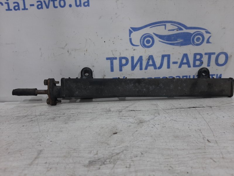 Топливная рампа Mitsubishi Outlander 2003-2007 CU 2.4 1465A048 Б/У