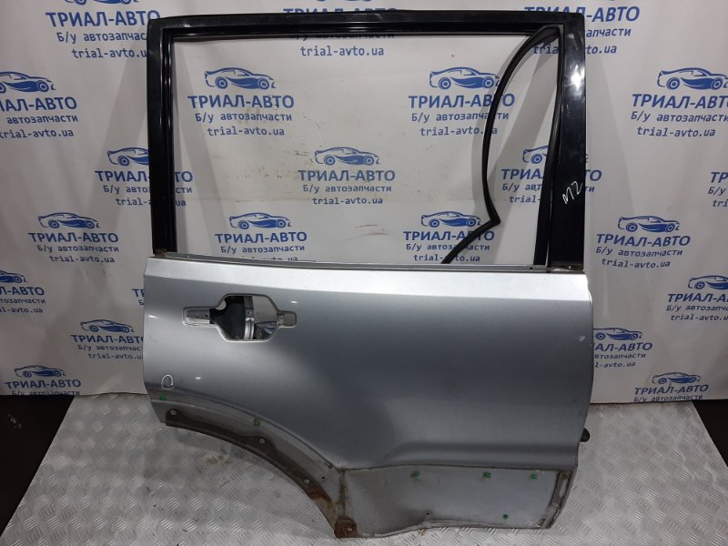 Дверь задняя правая Mitsubishi Pajero Wagon 1999-2006 3 3.2 дизель MN150368 Б/У