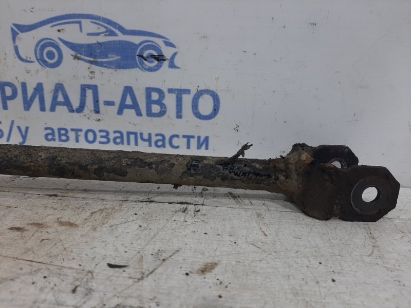 Рычаг задней подвески продольный левый Hyundai Tucson JM 2.0 diesel Рычаг задней подвески продольный левый Hyundai Tucson JM 2.0 diesel