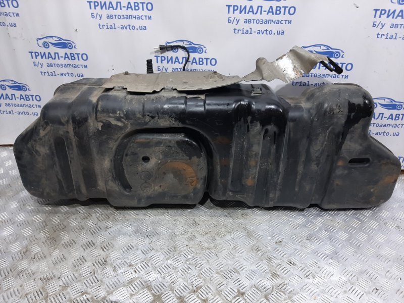 Бак топливный пластик Prado 2002-2009 J120 3.0 Diesel