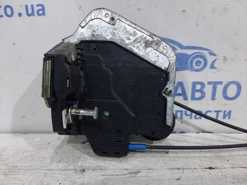 Замок двери задний правый Toyota Prado J120 3.0 Diesel