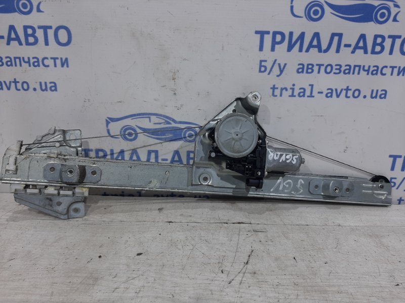 Стеклоподъемник передний правый Suzuki Grand Vitara 2005-2016 JT 2.0 8340165J00 Б/У