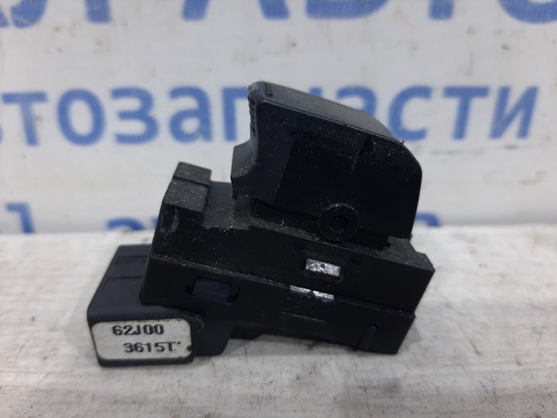 Кнопка стеклоподъемника Suzuki Grand Vitara 2005-2016 JT 2.0 3799562J00 Б/У