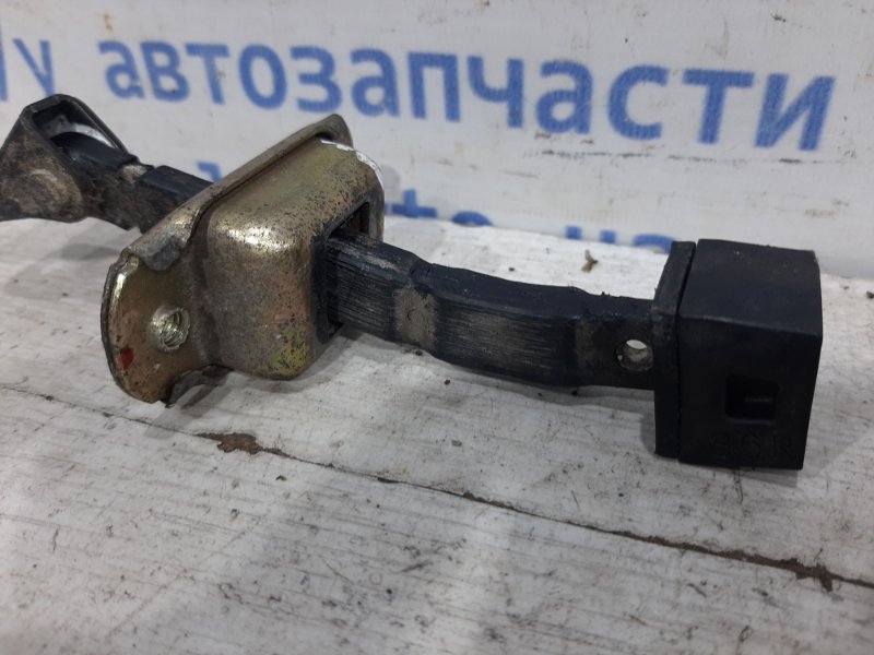 Ограничитель двери задний правый Mitsubishi Outlander CU 2.4