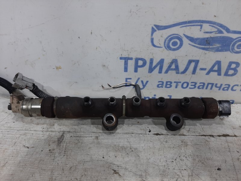 Топливная рампа Avensis 2003-2009 T25 2.0 diesel Топливная рампа Avensis 2003-2009 T25 2.0 diesel