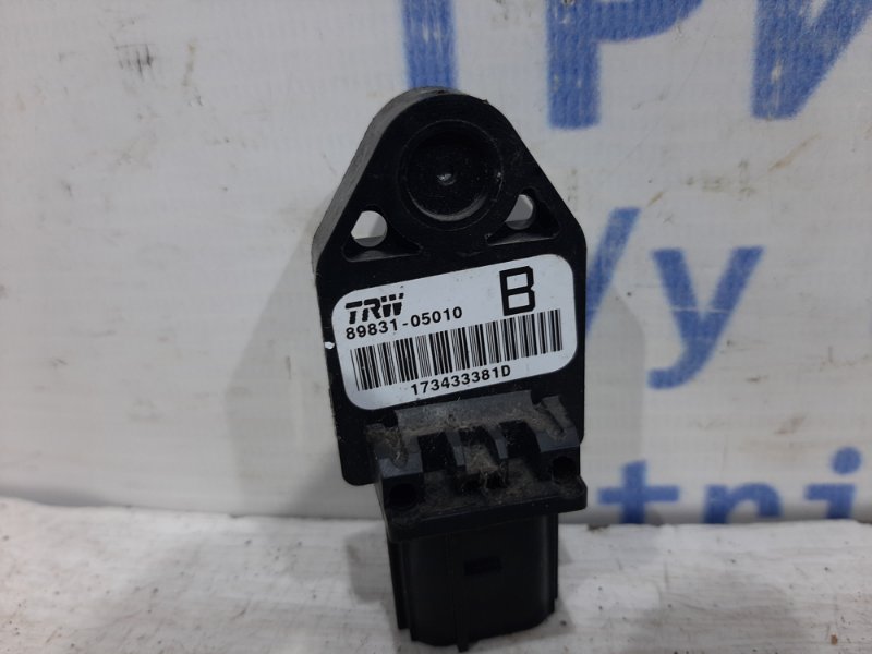 Датчик удара Toyota Avensis T25 2.0 diesel