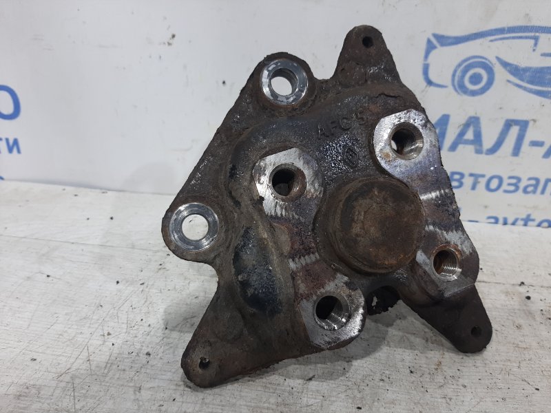 Цапфа задняя правая Renault Megane 2009-2016 3 1.5 Diesel K9K 430186431R Б/У