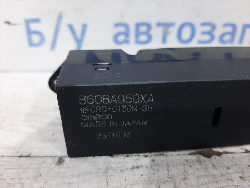 Кнопка стеклоподъемника передняя правая Pajero Sport 1996-2008 K9 2.5 Diesel