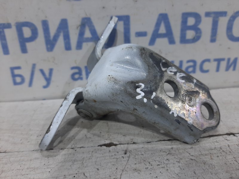 Петля двери задней левой нижняя KIA Ceed 2006-2012 ED 1.4 793102H000 Б/У