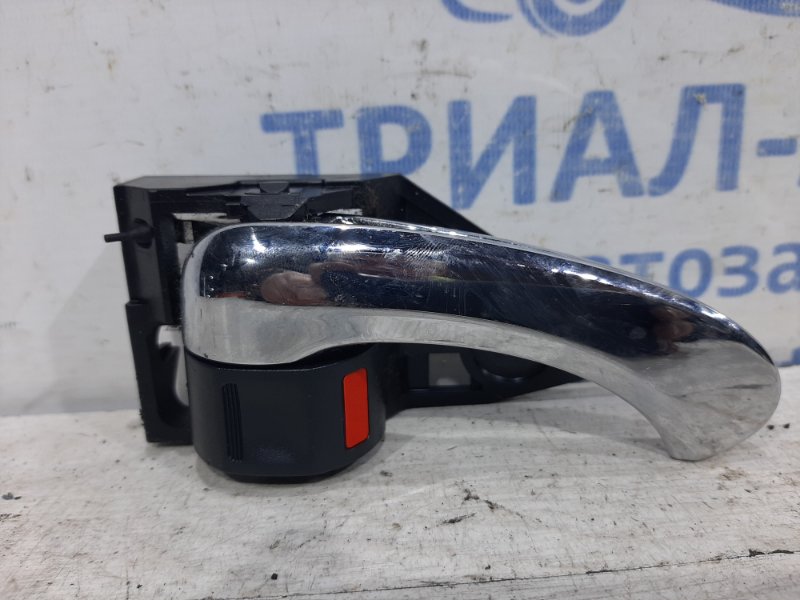 Ручка двери внутренняя правая Toyota RAV 4 2005-2012 A30 2.0 бензин 6920533090B0 Б/У