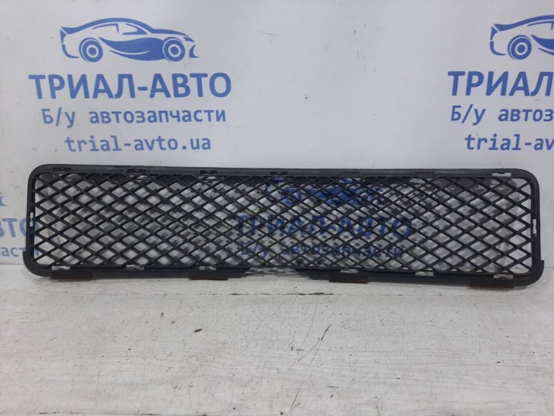 Решетка бампера центральная Tucson 2004-2009 JM 2.0 diesel D4EA МКПП
