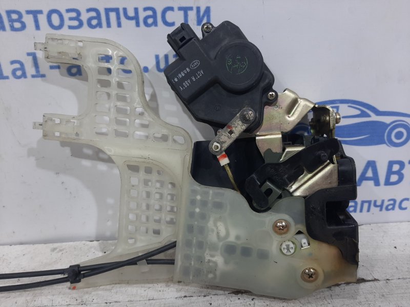Замок двери задний левый Hyundai Tucson JM 2.0 diesel D4EA МКПП