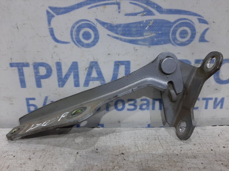Петля капота правая L200 2006-2015 KB 2.5 дизель 4D56U МКПП