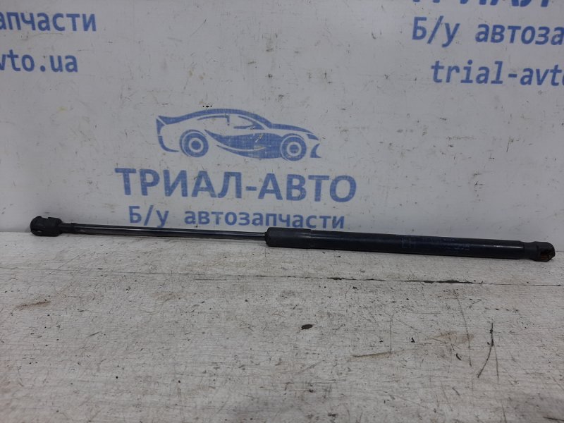 Амортизатор крышки багажника левый Hyundai I30 2011-2017 GD 1.6 Дизель D4FB МКПП 81770A6000 Б/У
