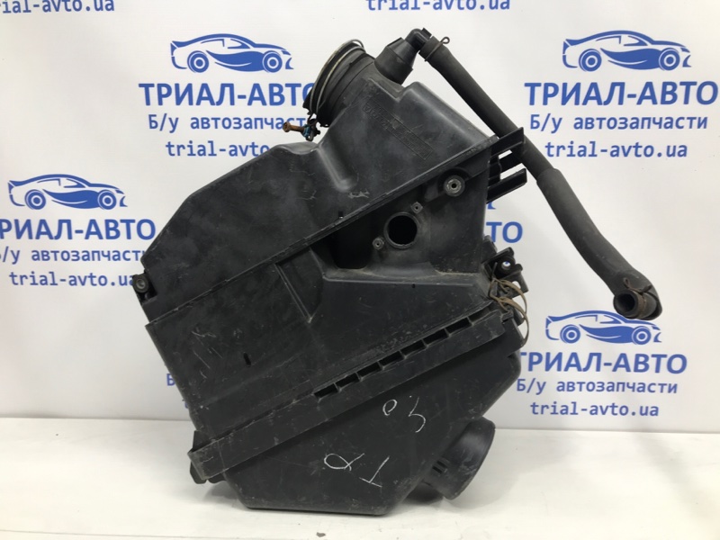 Корпус воздушного фильтра Toyota Prado 2002-2009 J120 4.0 1770531090 контрактная