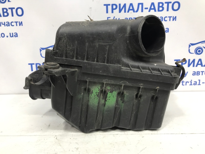Корпус воздушного фильтра Hyundai Tucson JM 2.0 Diesel D4EA
