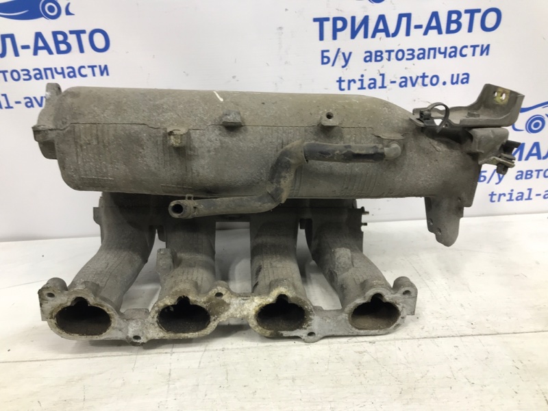 Коллектор впускной пластик Nissan X-Trail T30 2.5 qr25