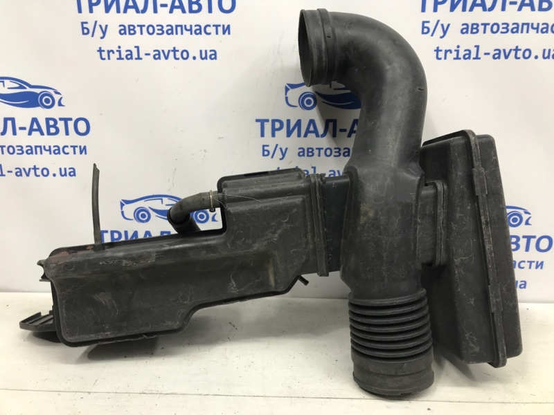 Воздухозаборник Toyota Land Cruiser 1998-2007 J100 4.7 1787550200 Б/У