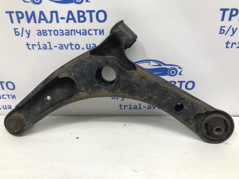 Рычаг правый Lancer 2007-2017 10