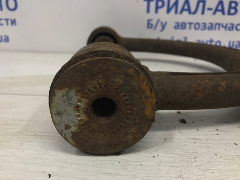 Рычаг передний верхний левый Land Cruiser 1998-2007 J100 Рычаг передний верхний левый Land Cruiser 1998-2007 J100