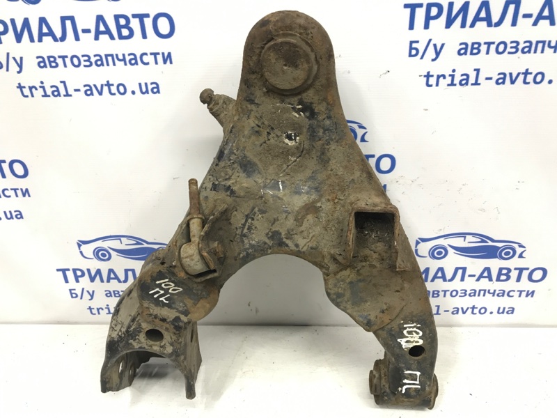 Рычаг передний нижний левый Toyota Land Cruiser J100
