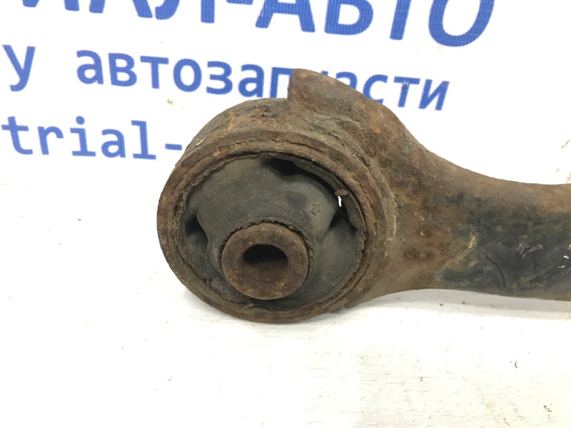 Рычаг правый Hyundai Sonata NF