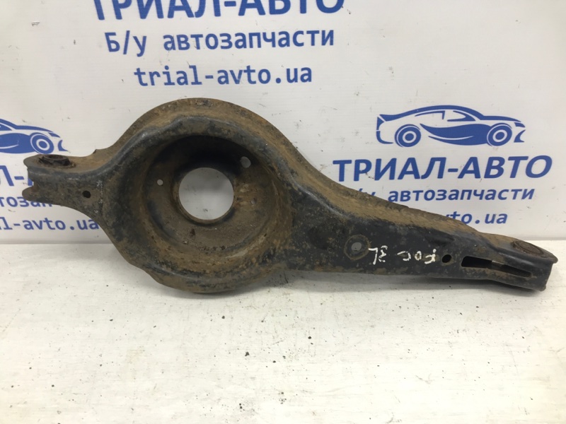 Рычаг задней подвески нижний поперечный (под пружину) Ford Focus 2010-2018 MK3 1894048 контрактная