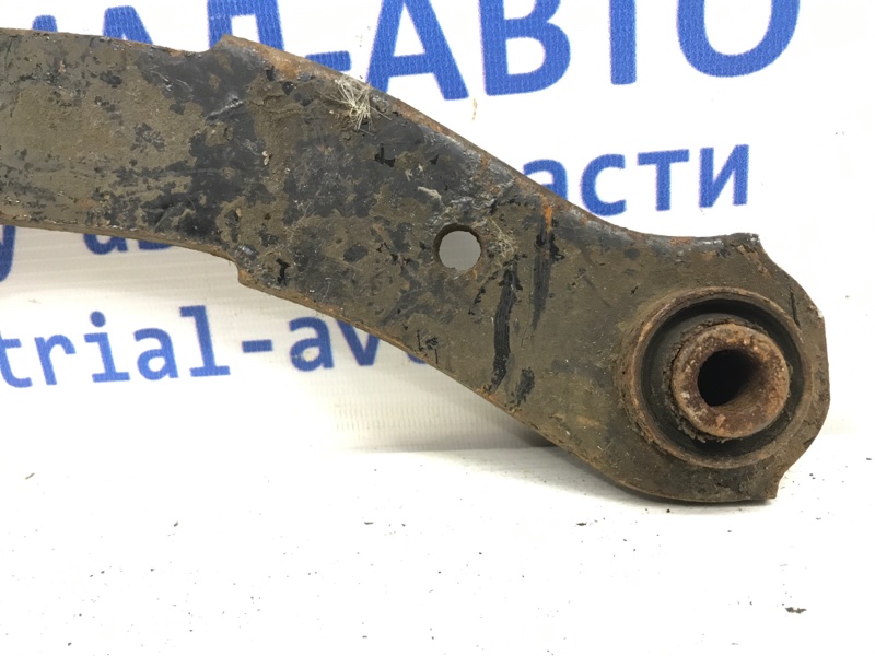 Рычаг задний поперечный Mitsubishi Lancer 10 1.5