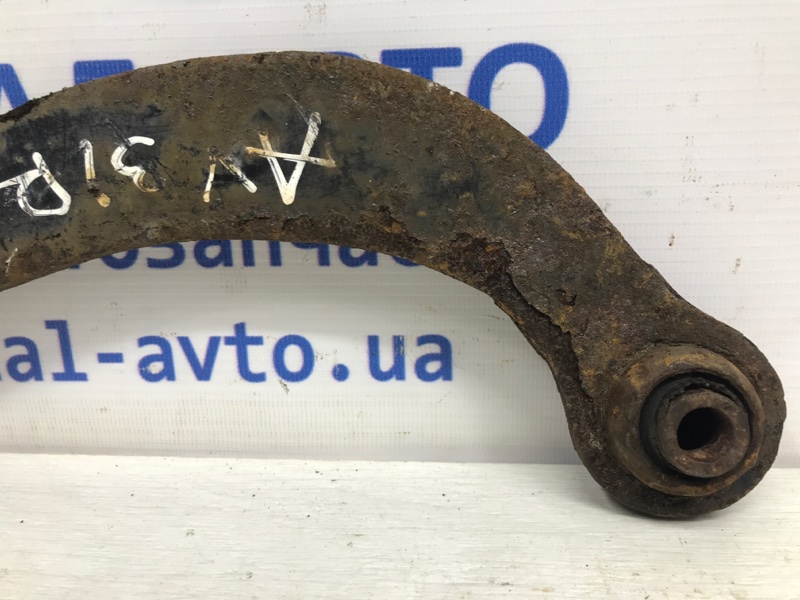 Рычаг задний поперечный Toyota Avensis T25 Рычаг задний поперечный Toyota Avensis T25