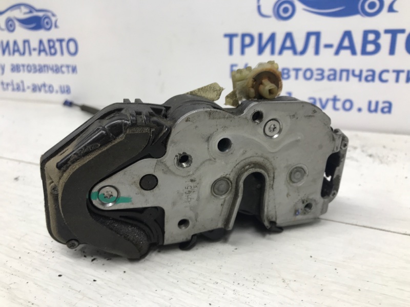 Замок двери передний правый Chevrolet Cruze J300 1.8 F18D4