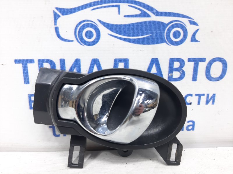 Ручка двери внутреняя задняя левая Nissan Juke 2010-2019 F15 1.6 turbo MR16DDT 806711HA0A Б/У