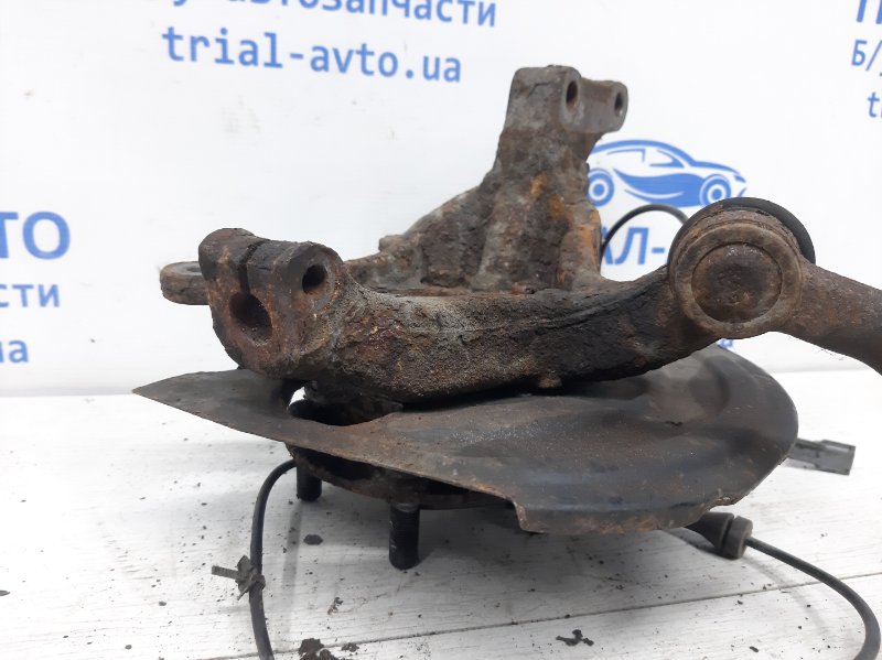 Кулак поворотный правый со ступицей Juke 2010-2019 F15 1.6 turbo MR16DDT