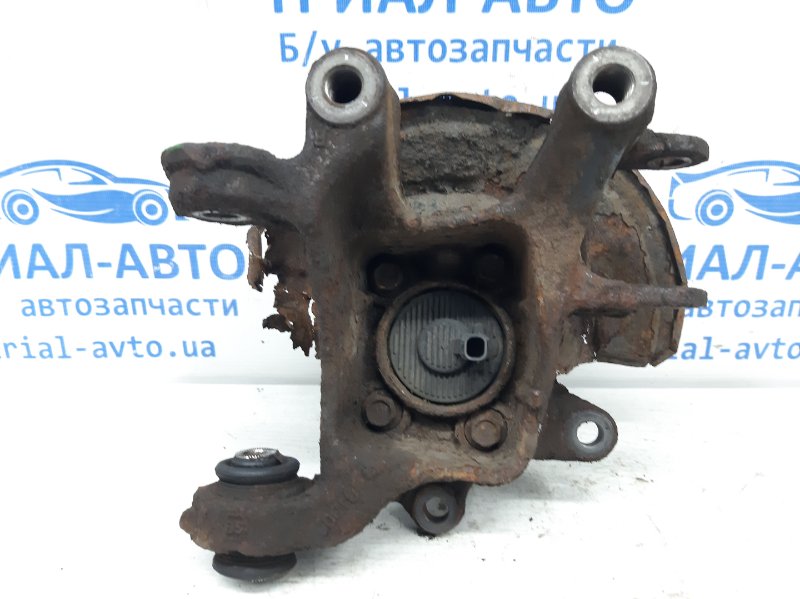 Цапфа задняя правая со ступицей Toyota Avensis 2009-2018 T27 1.8 бензин 2ZRFAE 4230405140 Б/У