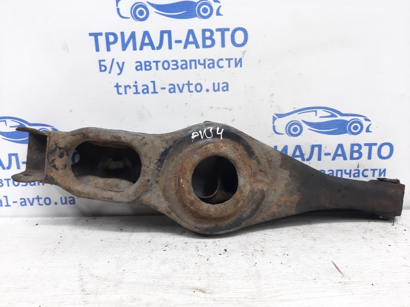 Рычаг задней подвески нижний поперечный (под пружину) Mitsubishi Pajero Wagon 2006-2022 4 3.2 Дизель 4M41 MN125431 Б/У