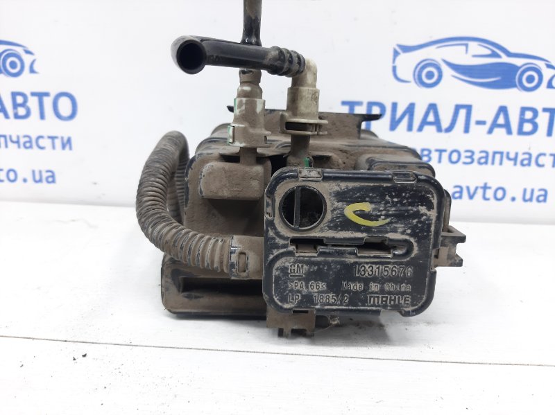 Абсорбер паров топлива Cruze 2008-2016 J300 1.8 F18D4 Абсорбер паров топлива Cruze 2008-2016 J300 1.8 F18D4