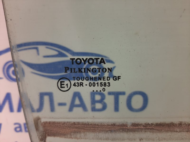 Стекло двери заднее правое Toyota Avensis T27 1.8 бензин 2ZRFAE