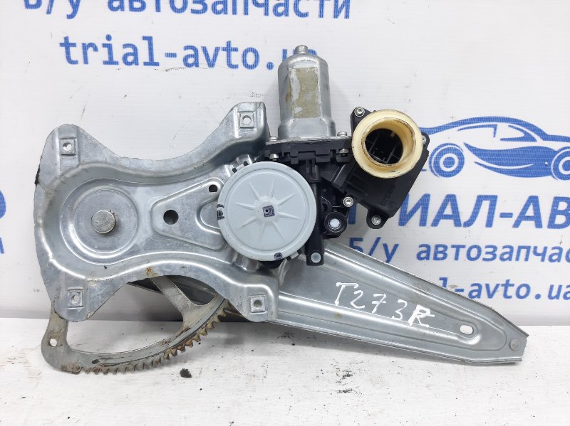 Стеклоподъемник задний правый Toyota Avensis 2009-2018 T27 1.8 бензин 2ZRFAE 6983005130 Б/У